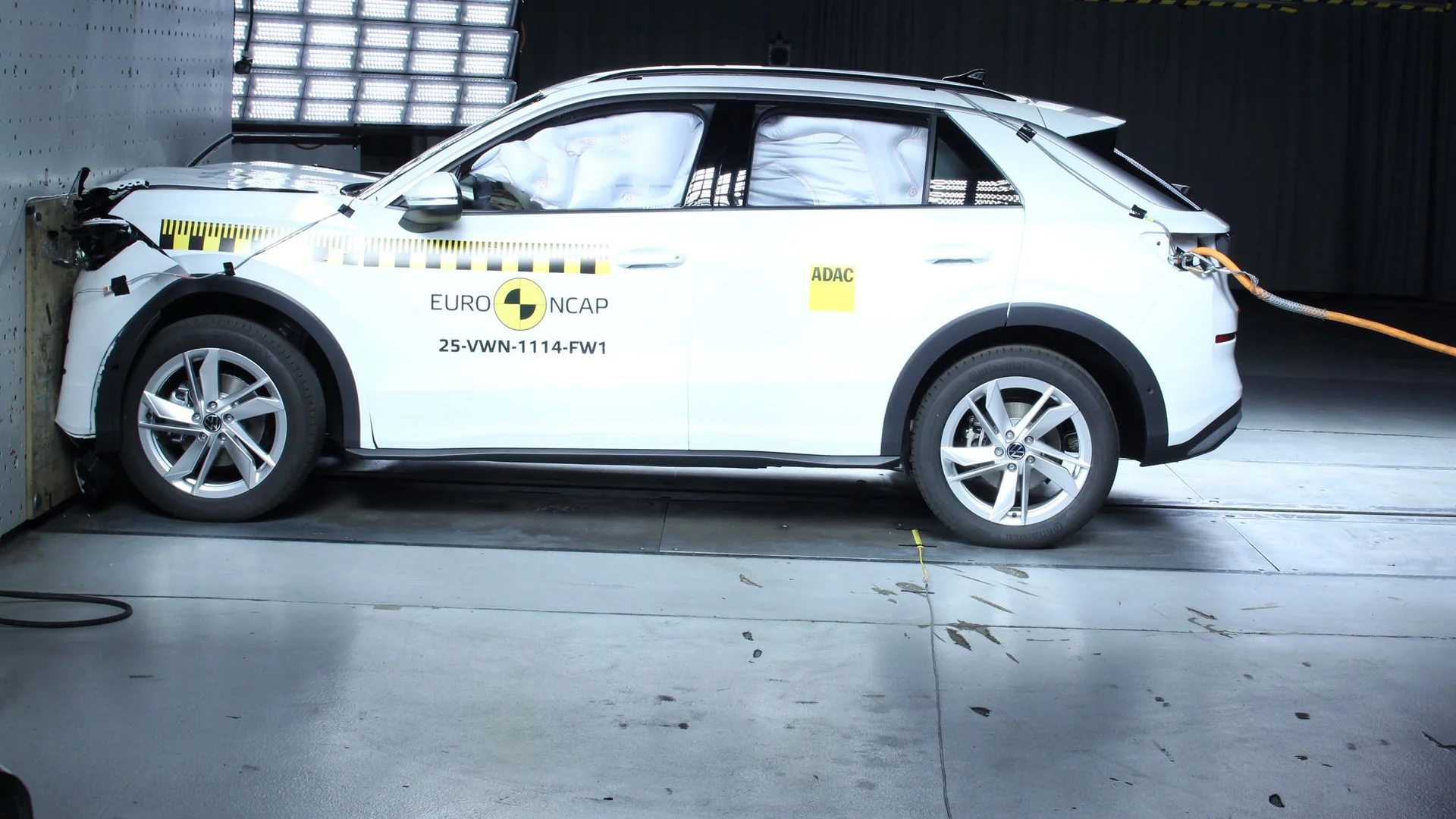 Volkswagen_T-Roc test Euro NCAP 2025