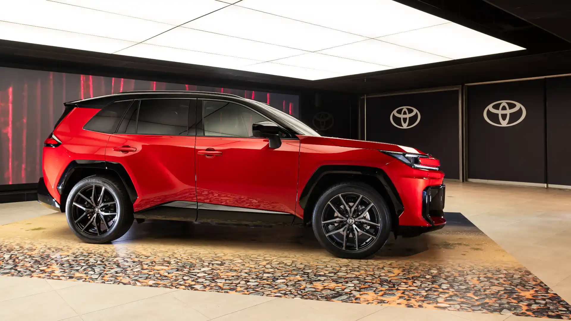 Toyota líder en marcas en ventas de coches en España en febrero de 2026