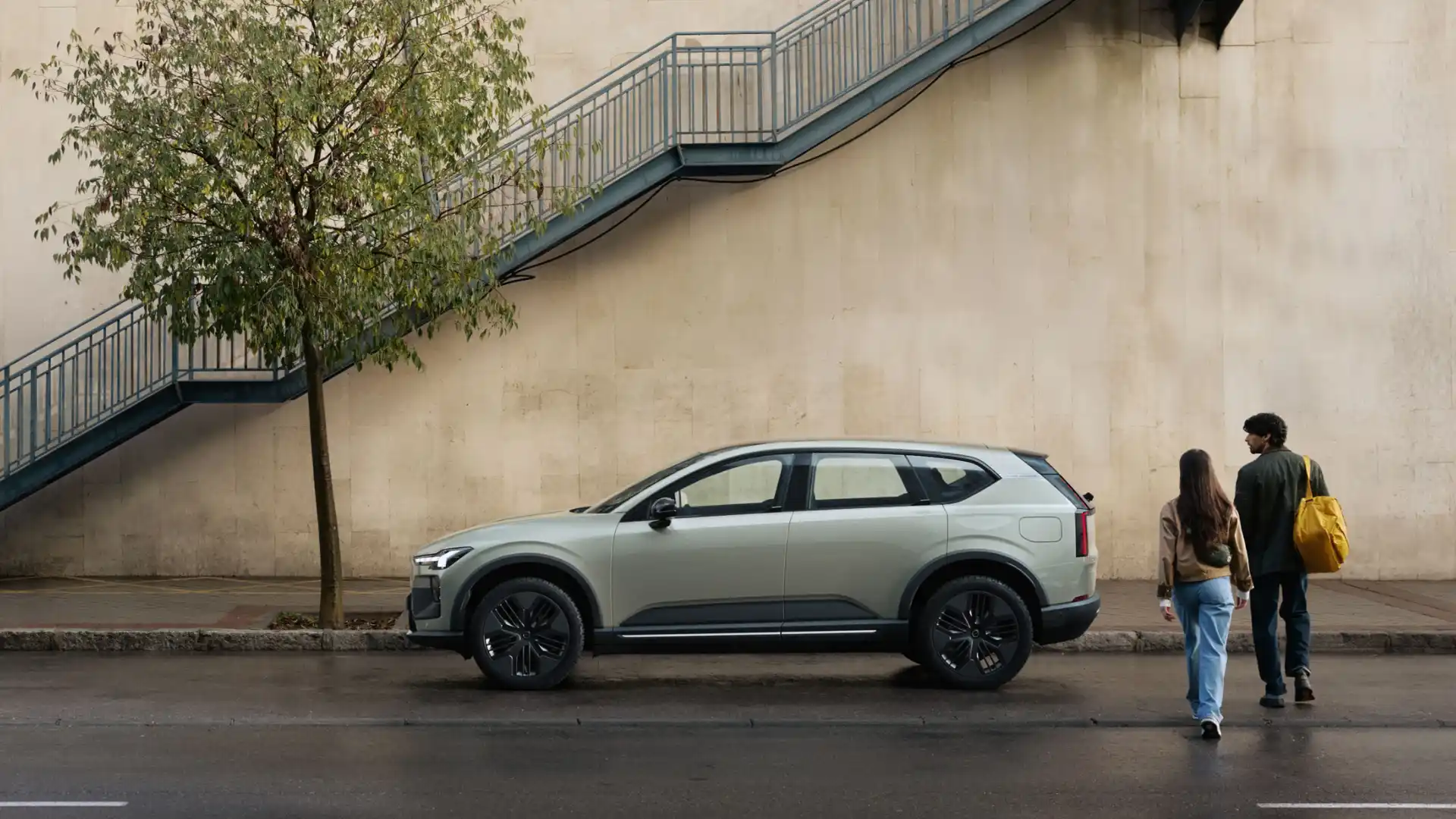 Volvo EX60 Cross Country