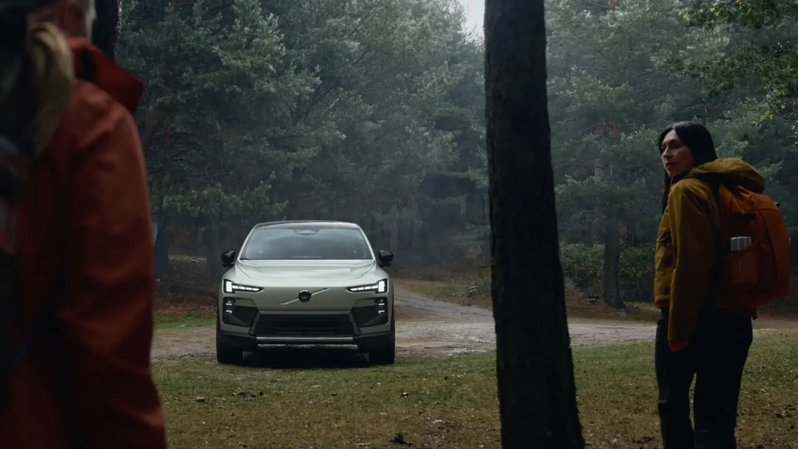 Volvo EX60 Cross Country